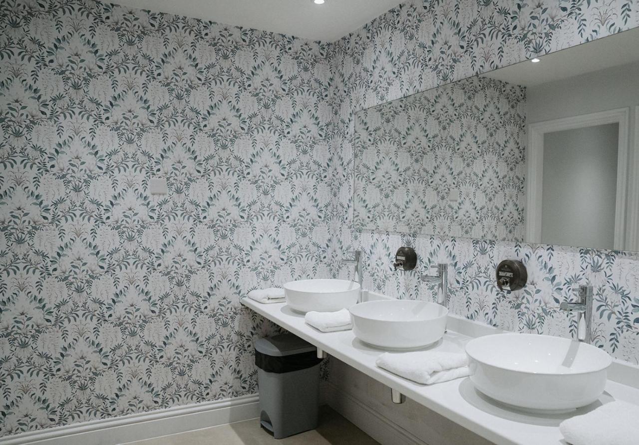 Highfield Hall Mold Luaran gambar