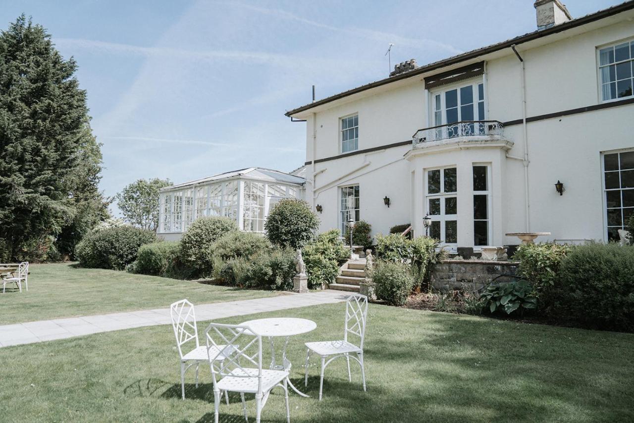 Highfield Hall Mold Luaran gambar