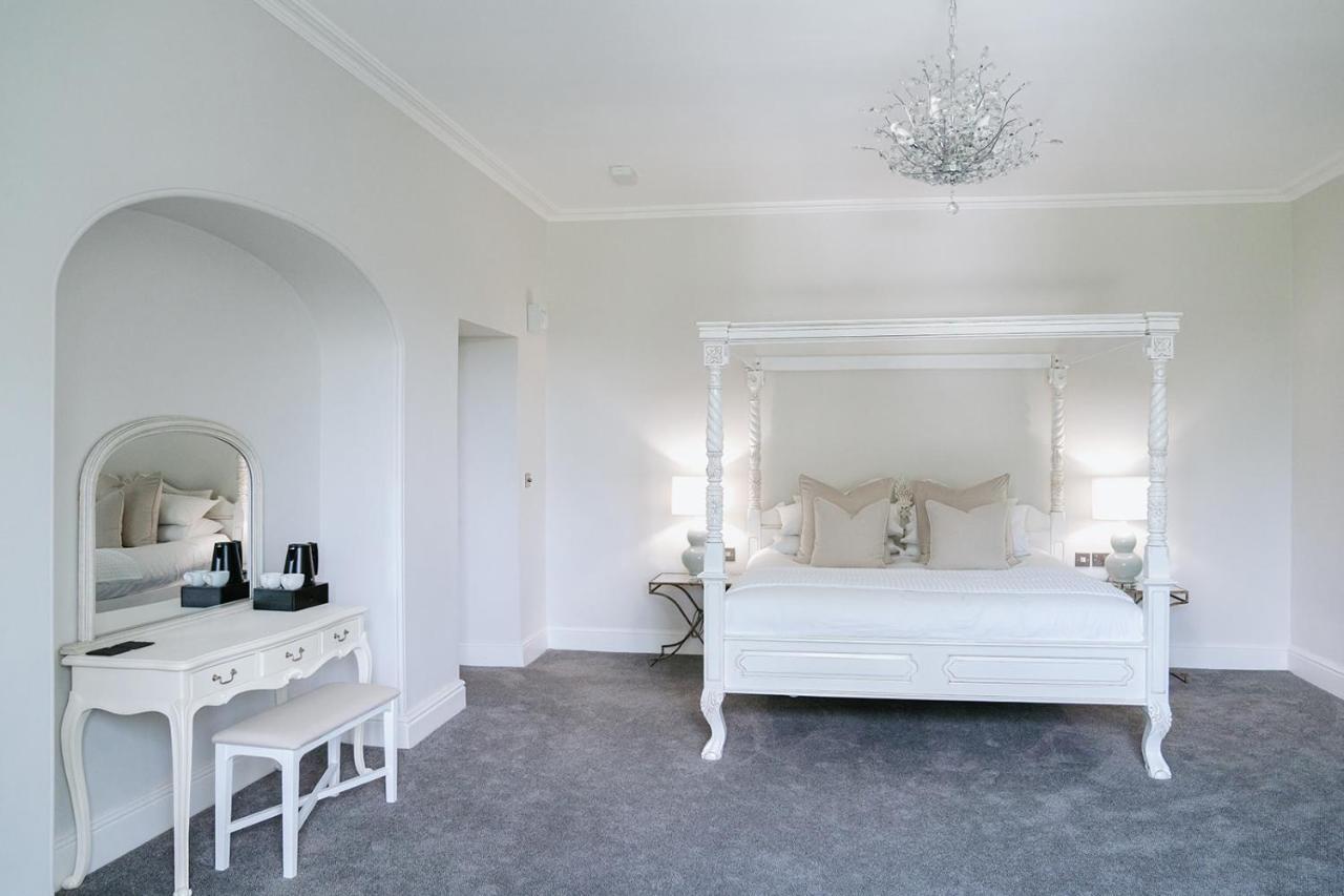 Highfield Hall Mold Luaran gambar