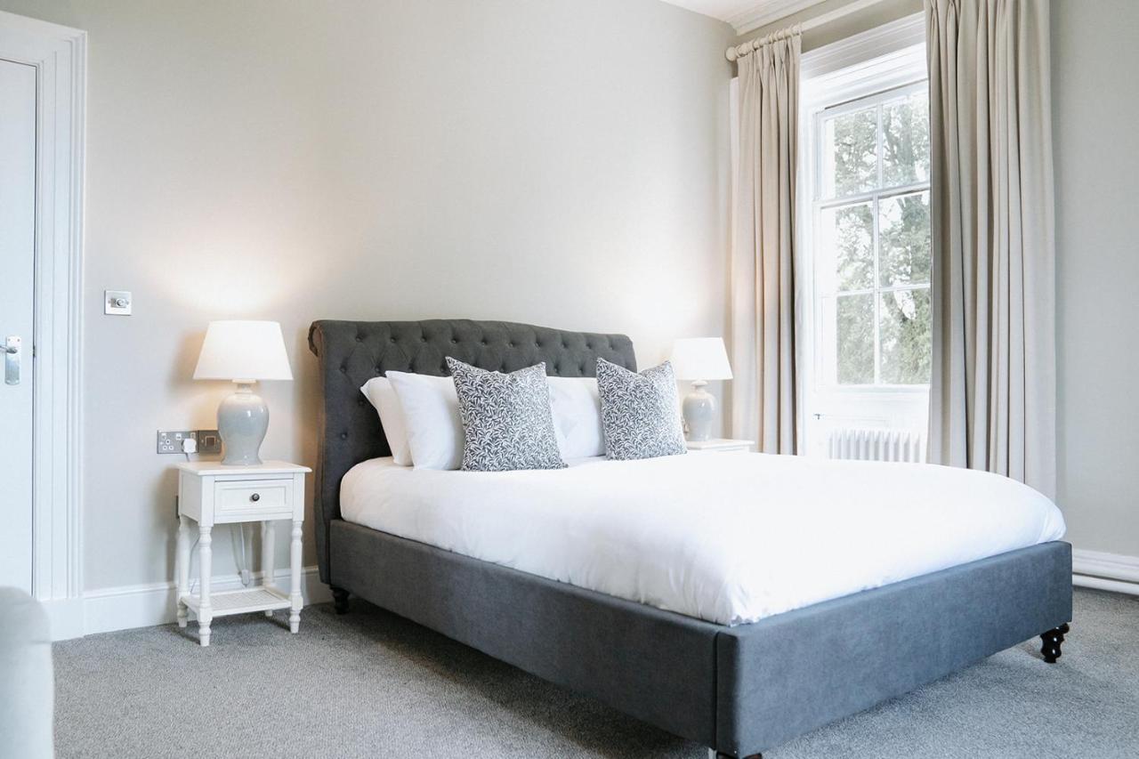 Highfield Hall Mold Luaran gambar