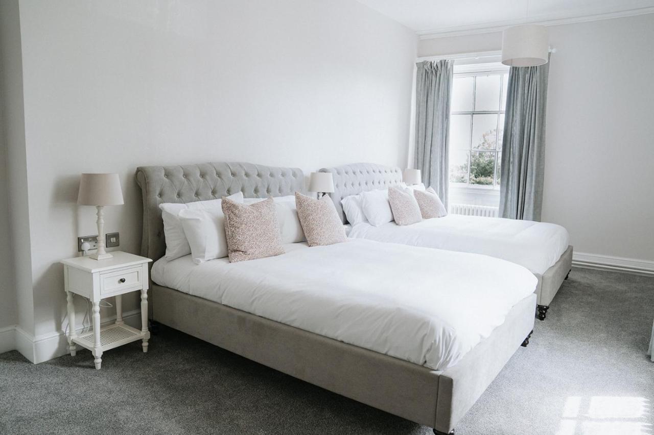 Highfield Hall Mold Luaran gambar