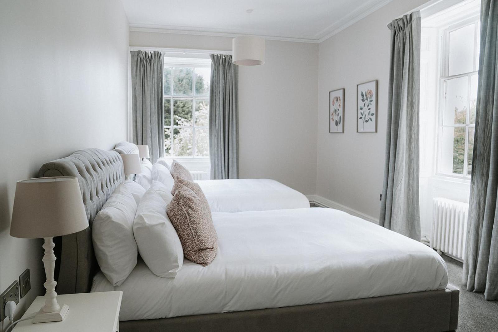 Highfield Hall Mold Luaran gambar